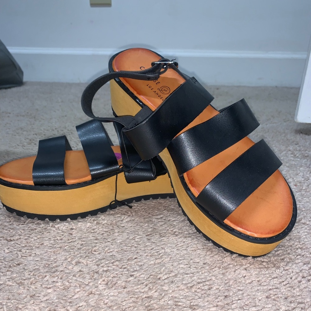 Chinese laundry wedges